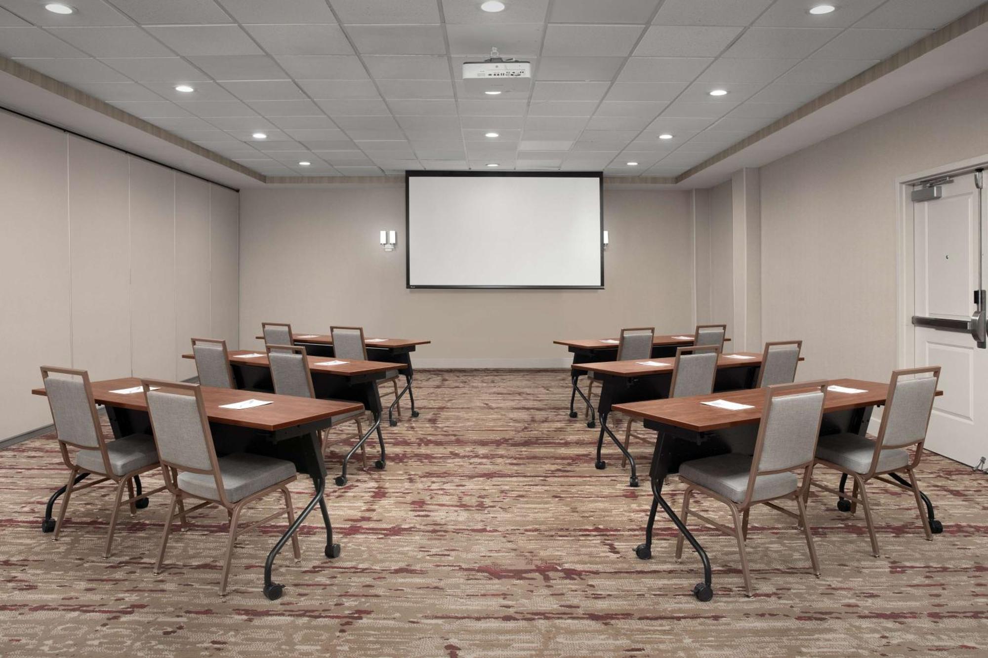 Hilton Garden Inn Philadelphia-פורט וושינגטון מראה חיצוני תמונה