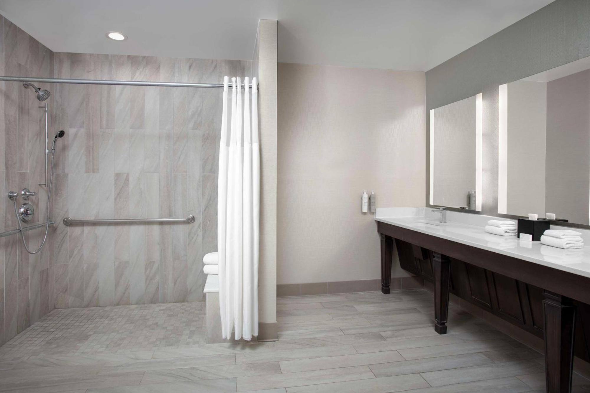Hilton Garden Inn Philadelphia-פורט וושינגטון מראה חיצוני תמונה