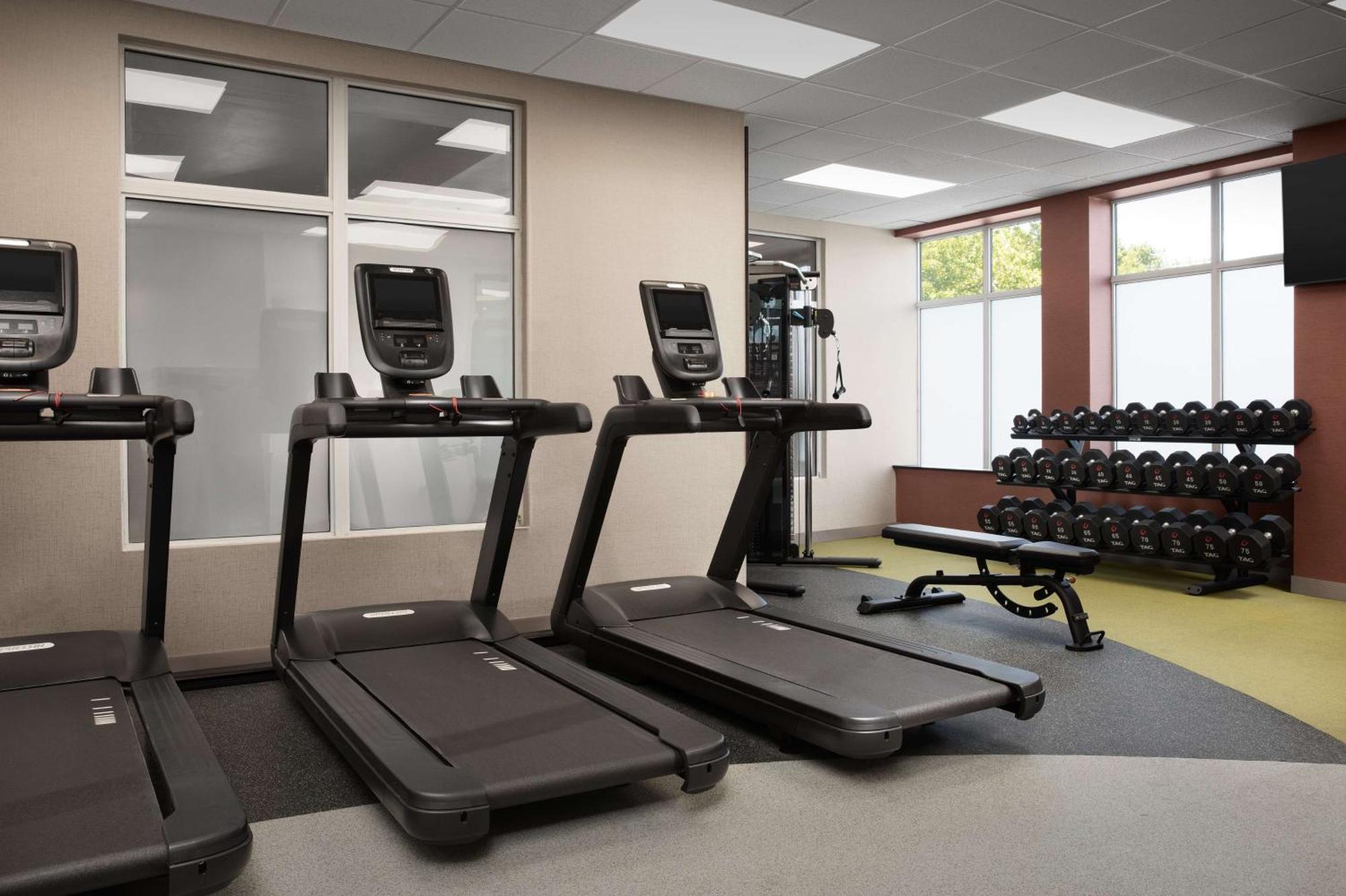 Hilton Garden Inn Philadelphia-פורט וושינגטון מראה חיצוני תמונה